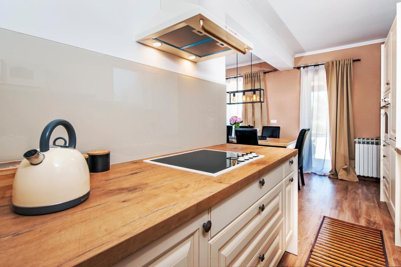 Apartment Miral Rovinjsko Selo Eksteriør bilde