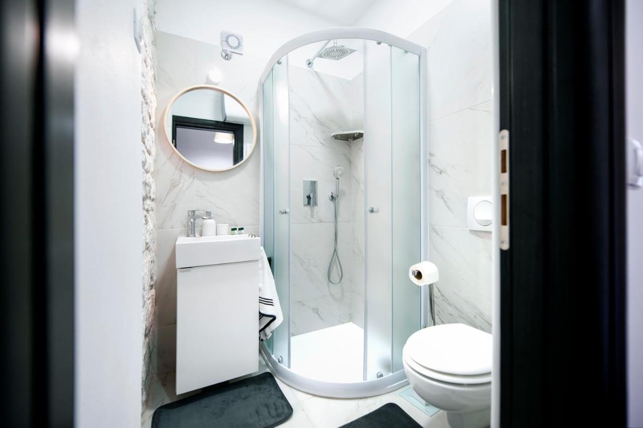 Apartment Miral Rovinjsko Selo Eksteriør bilde