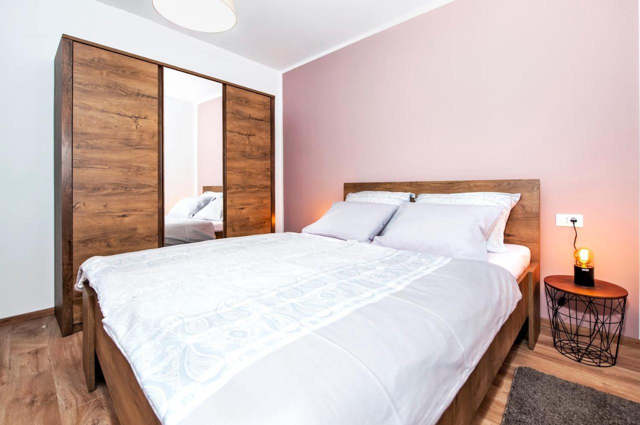 Apartment Miral Rovinjsko Selo Eksteriør bilde